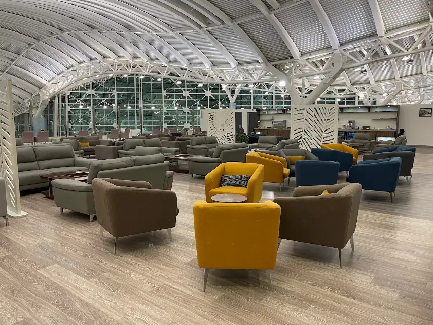 Fast Track + VIP Lounge