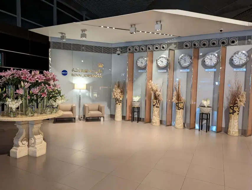 Фотографии услуги Fast Track (Platinum) + VIP Lounge в аэропорту Королева Алия (AMM)