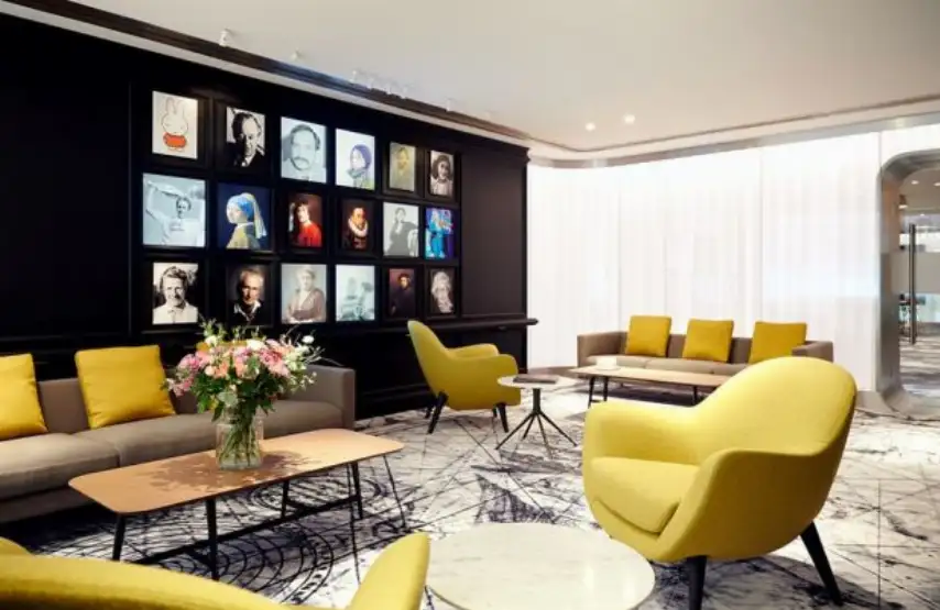 Photos of service VIP Service in an airport Schiphol (AMS)