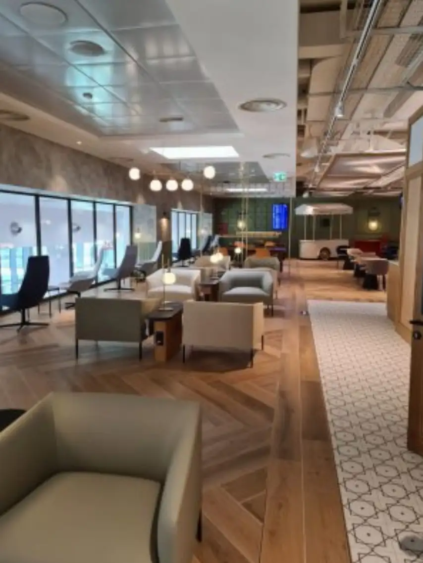 Фотографии услуги Fast Track + VIP Lounge в аэропорту Милан-Бергамо (BGY)