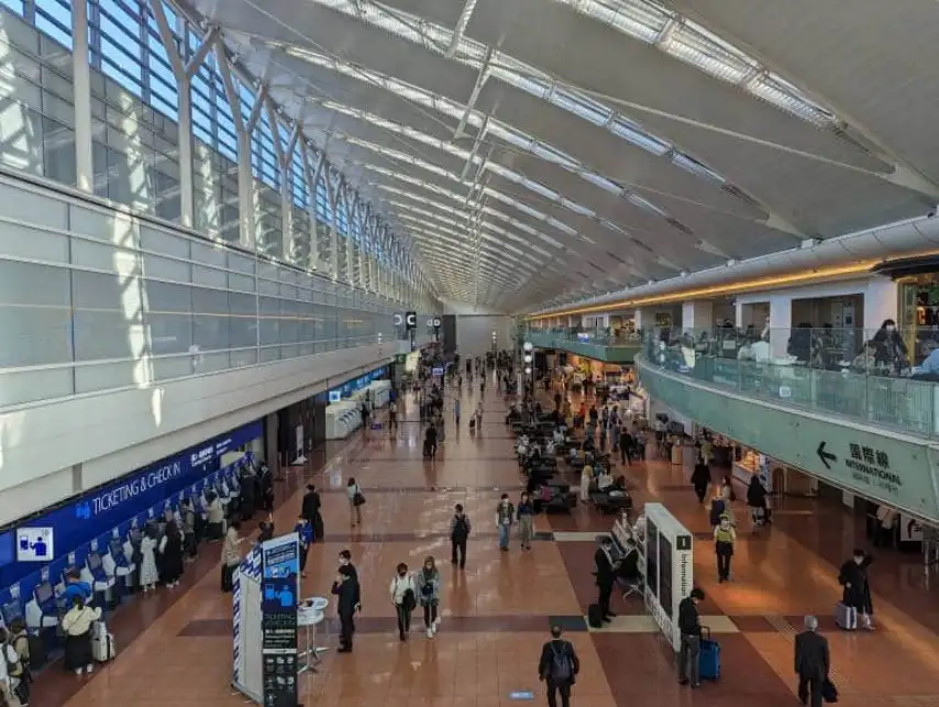 Photos of service Fast Track in an airport Tokyo-Haneda (HND)