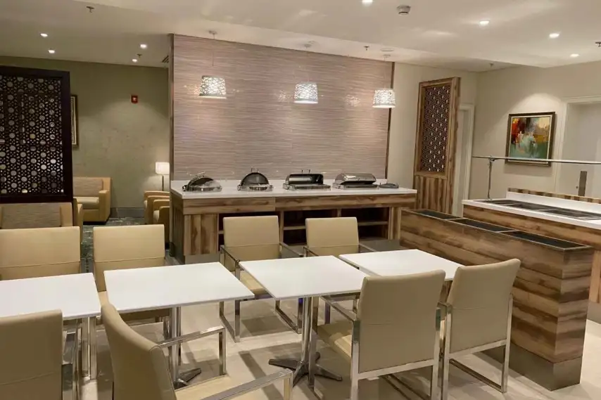 Фотографии услуги VIP-зал «Plaza Premium» в аэропорту Король Абдул-Азиз (JED)