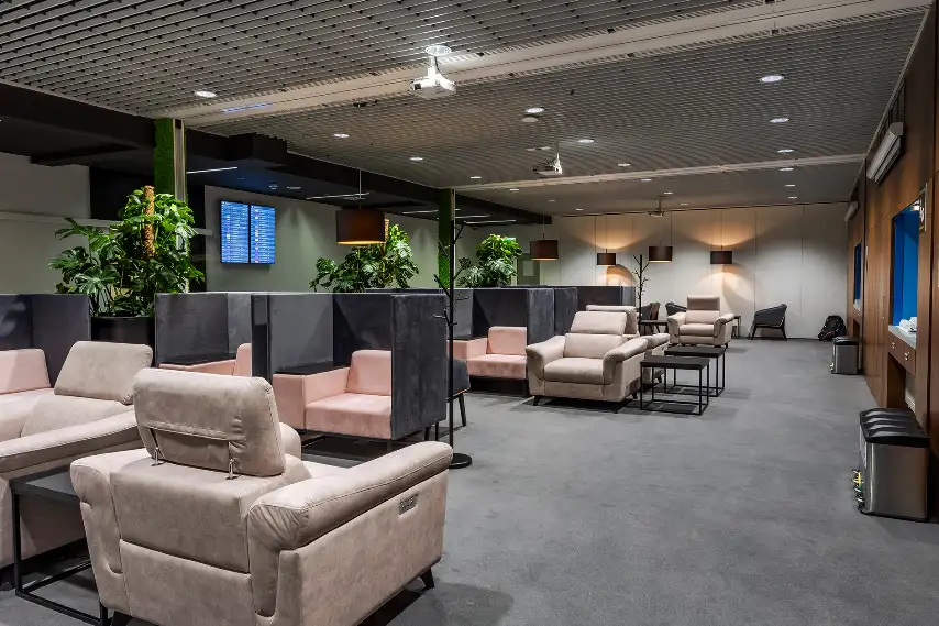 Photos of service Fast Track in an airport Krakow-Balice (KRK)