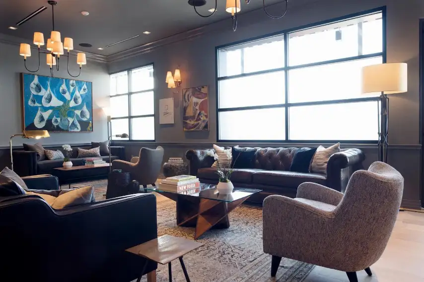Photos of service The Salon (common room) in an airport Los Angeles (LAX)