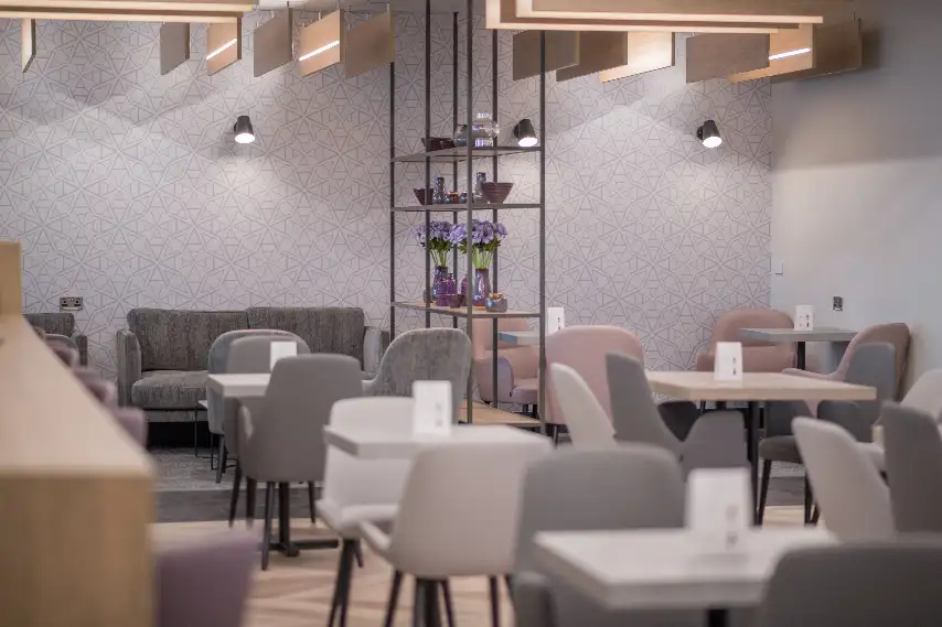 Photos of service Fast Track + VIP Lounge in an airport John Lennon (LPL)