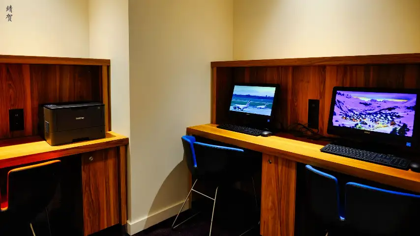 Photos of service Fast Track + VIP Lounge in an airport Lyon - Saint-Exupery (LYS)