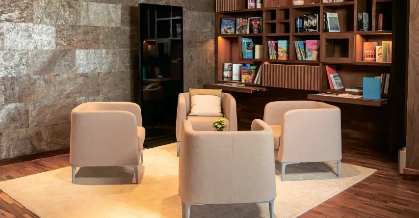 Photos of service VIP Lounge in an airport Sivusagura Ramgoolama (MRU)