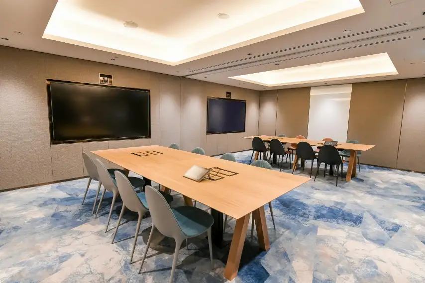Photos of service CIP Lounge in an airport Changi (SIN)
