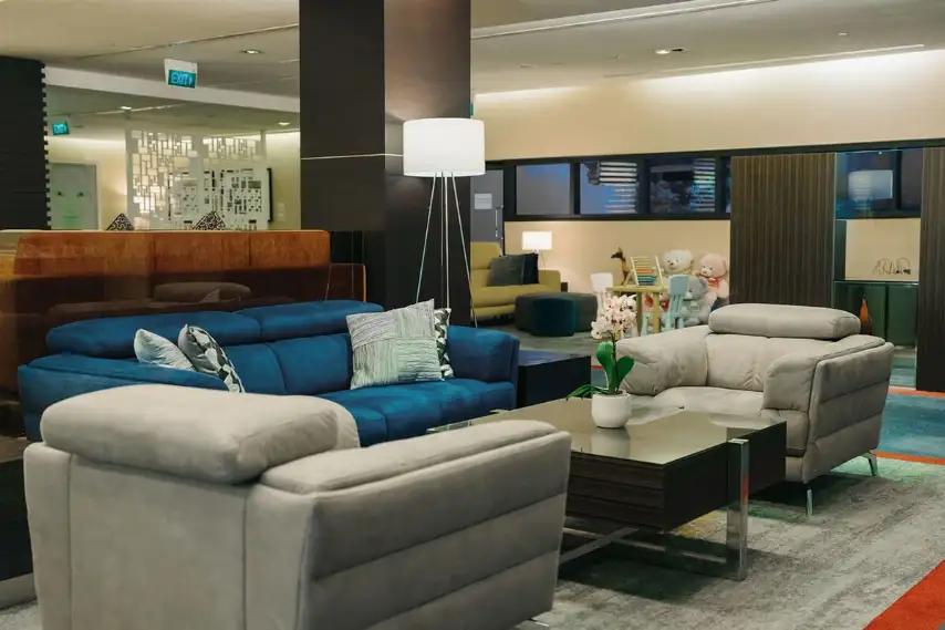 Photos of service Transit «Quayside» in an airport Changi (SIN)