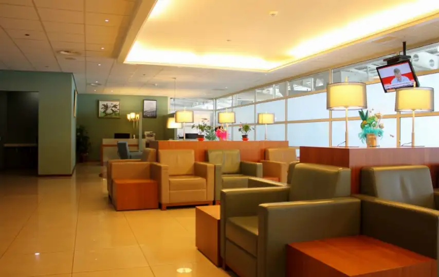 Photos of service Fast Track + VIP Lounge in an airport Princess Juliana (SXM)
