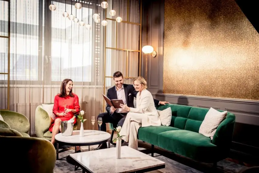 Photos of service VIP Service «Package Platinum» in an airport Wien-Schwechat (VIE)