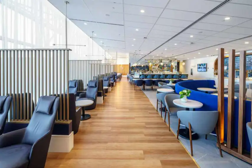 Photos of service VIP Lounge in an airport Montreal-Trudeau (YUL)